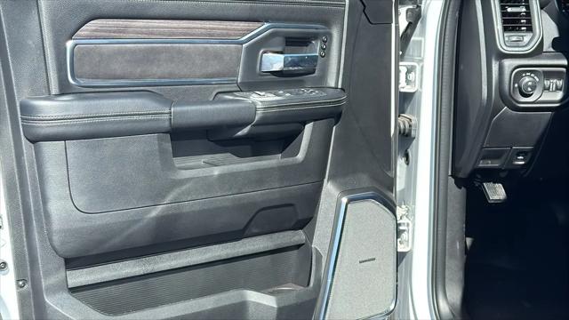 2026 Ram 3500 Laramie Crew Cab 4x4 8' Box