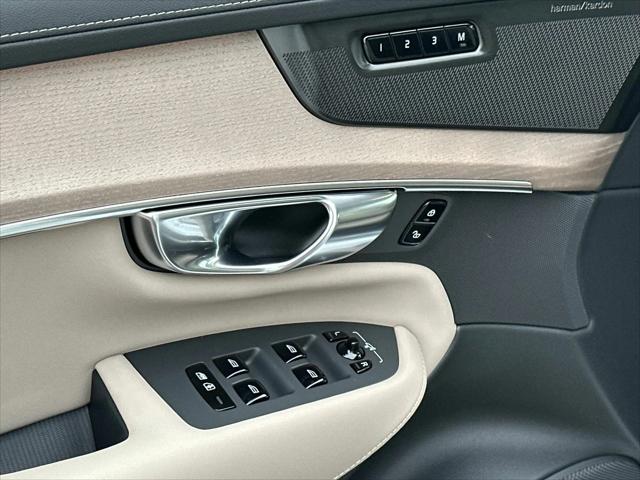 2026 Volvo XC90 B6 Plus 7-Seater