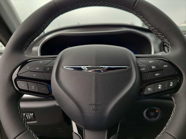 2026 Chrysler Pacifica Select AWD