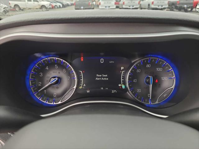 2026 Chrysler Pacifica Select AWD