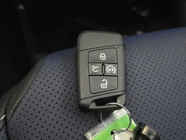 2026 Volkswagen Taos SEL