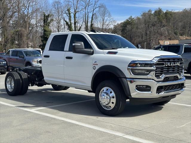 2026 RAM Ram 5500 Chassis Cab RAM 5500 TRADESMAN CHASSIS CREW CAB 4X4 60 CA