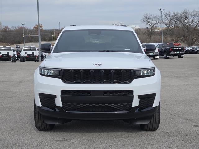 2025 Jeep Grand Cherokee GRAND CHEROKEE L ALTITUDE 4X4