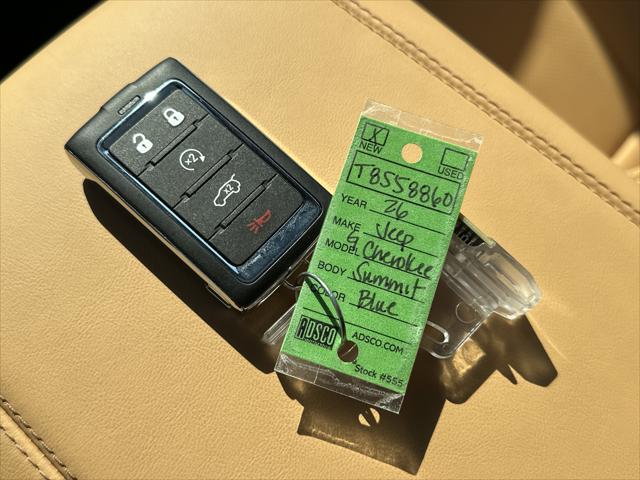 2026 Jeep Grand Cherokee GRAND CHEROKEE SUMMIT 4X4