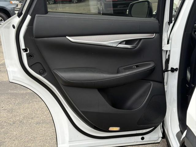 2023 INFINITI QX50 LUXE