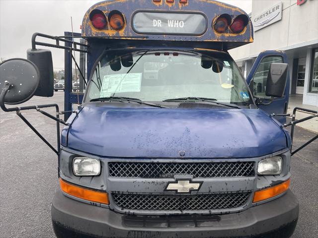 2009 Chevrolet Express Cutaway Work Van