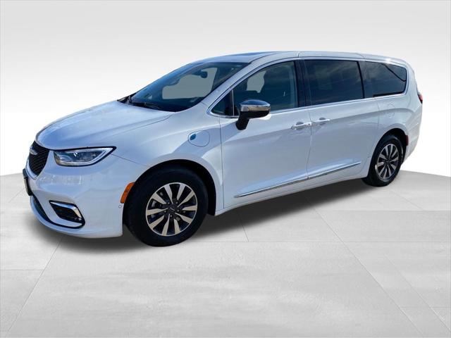 2023 Chrysler Pacifica Hybrid Limited