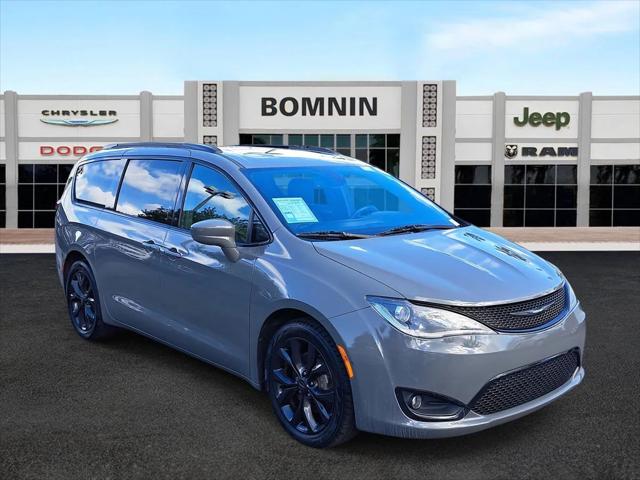 2020 Chrysler Pacifica Touring L