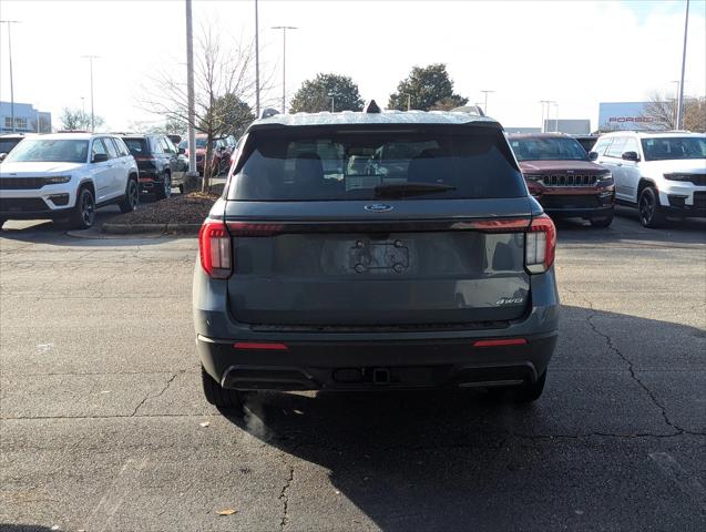 2025 Ford Explorer ST-Line