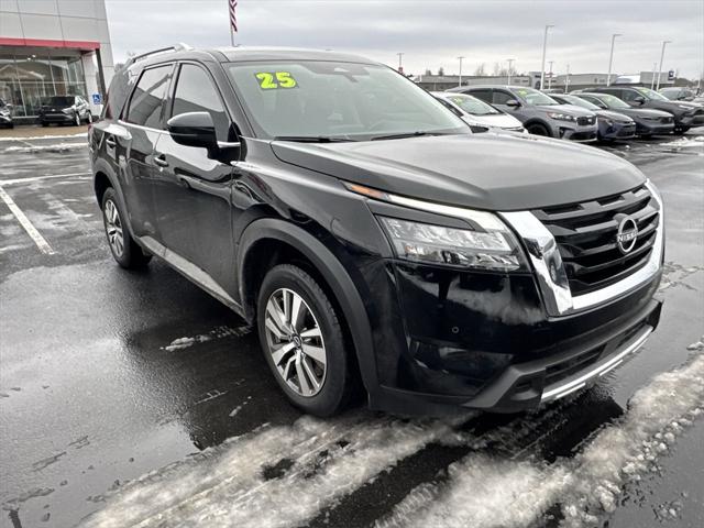 2025 Nissan Pathfinder SL 4WD