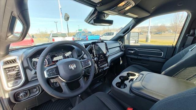 2026 RAM Ram 3500 RAM 3500 BIG HORN CREW CAB 4X4 8 BOX