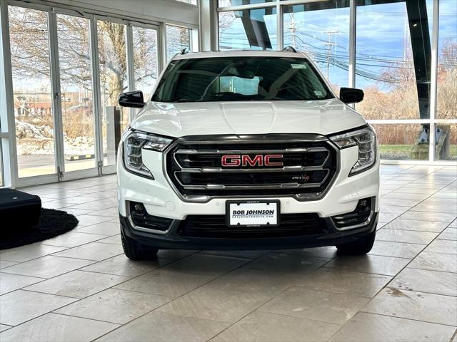 2022 GMC Terrain AWD AT4