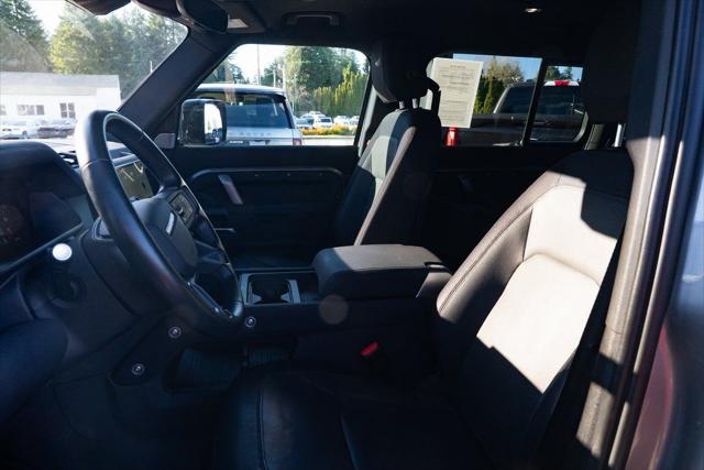 2023 Land Rover Defender 130 X-Dynamic SE