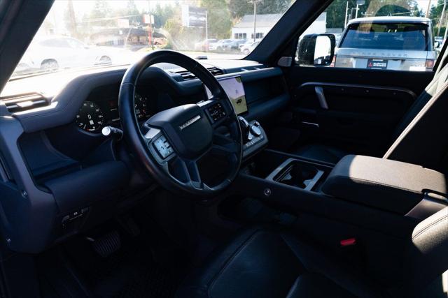 2023 Land Rover Defender 130 X-Dynamic SE