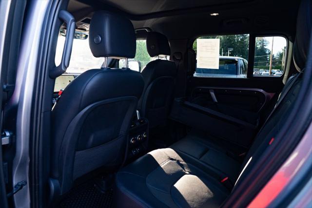 2023 Land Rover Defender 130 X-Dynamic SE
