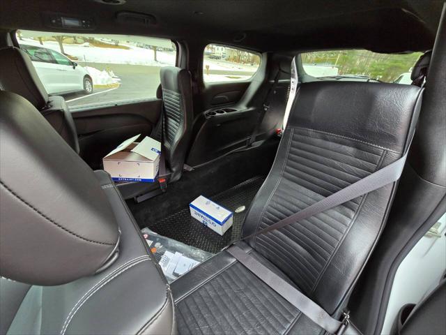 2025 Chrysler Voyager LX