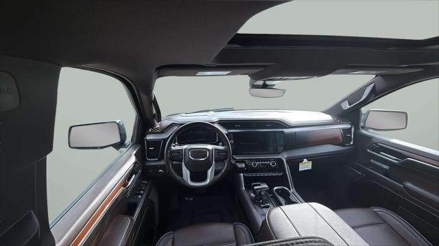 2024 GMC Sierra 1500 4WD Crew Cab Short Box Denali