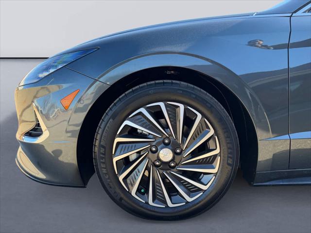 2023 Hyundai Sonata Hybrid Limited