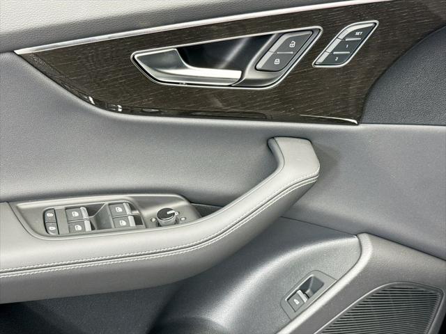 2026 Audi Q8 Premium Plus 55 TFSI quattro Tiptronic