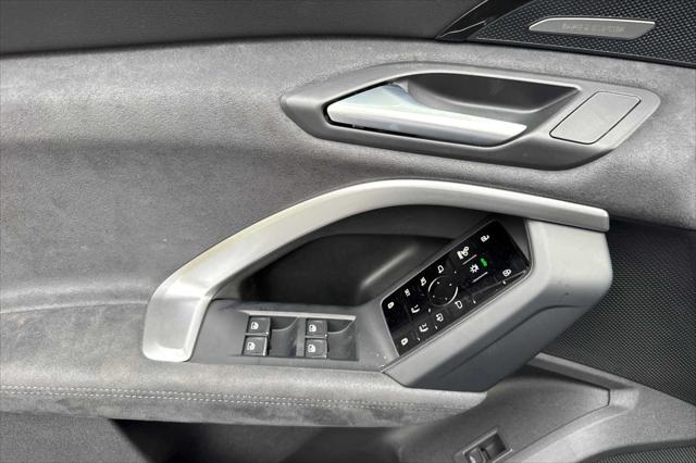 2025 Audi SQ5 Premium Plus TFSI quattro S tronic
