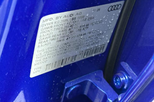 2025 Audi SQ5 Premium Plus TFSI quattro S tronic