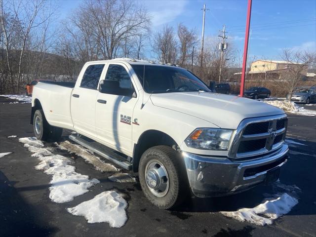 2018 RAM 3500 Tradesman Crew Cab 4x4 8 Box