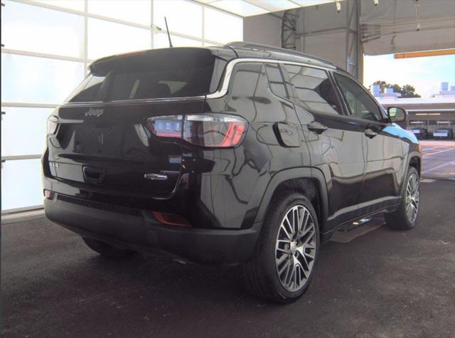 2024 Jeep Compass Latitude 4x4 2024 Jeep Compass Latitude 4x4