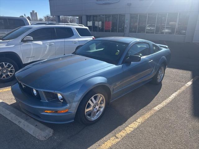 2007 Ford Mustang GT Deluxe