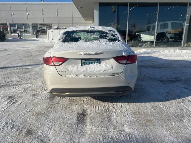 2015 Chrysler 200 Limited