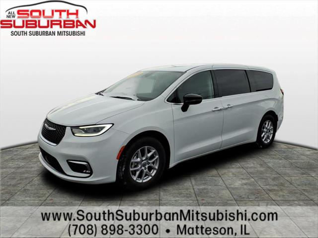 2024 Chrysler Pacifica Touring L for sale in MATTESON, IL