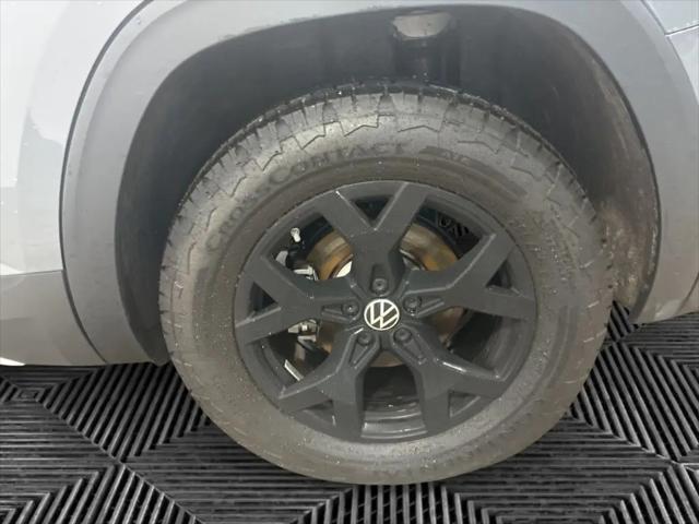 2025 Volkswagen Atlas 2.0T Peak Edition