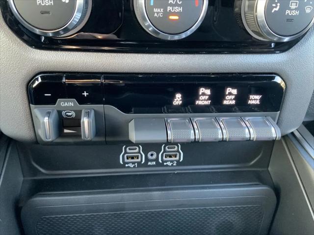2026 Ram 1500 Big Horn Crew Cab 4x4 57 Box