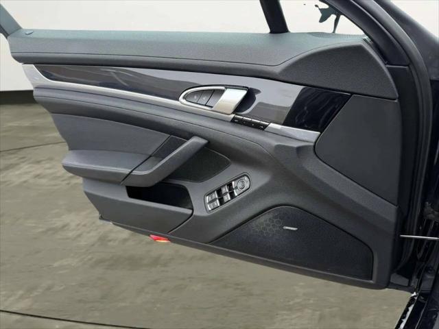 2016 Porsche Panamera 4