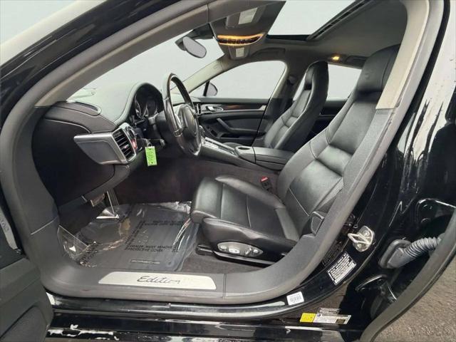 2016 Porsche Panamera 4
