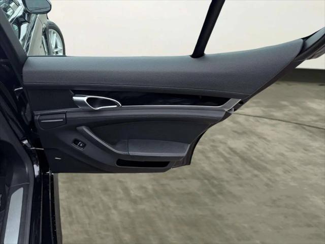 2016 Porsche Panamera 4