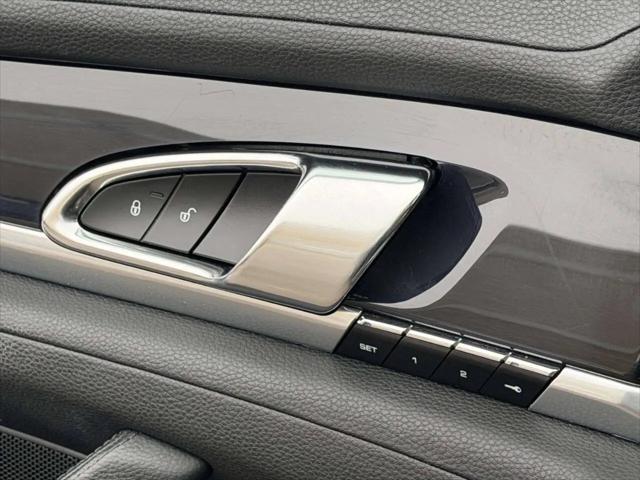 2016 Porsche Panamera 4