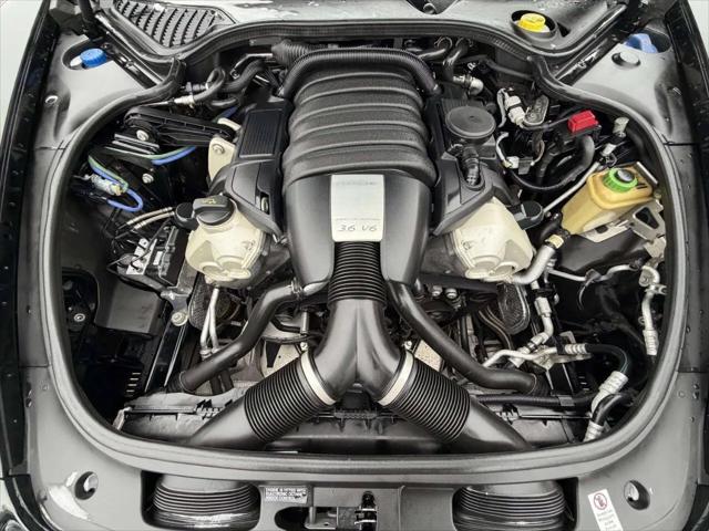 2016 Porsche Panamera 4