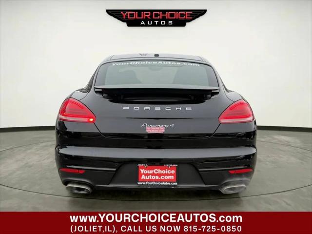 2016 Porsche Panamera 4