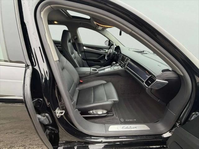 2016 Porsche Panamera 4