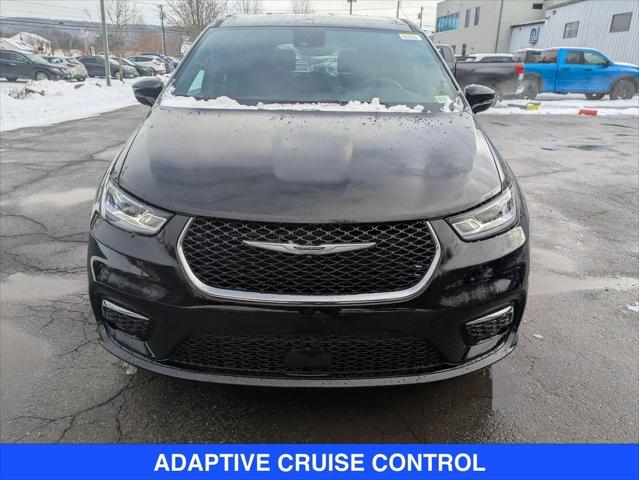 2026 Chrysler Pacifica Select AWD