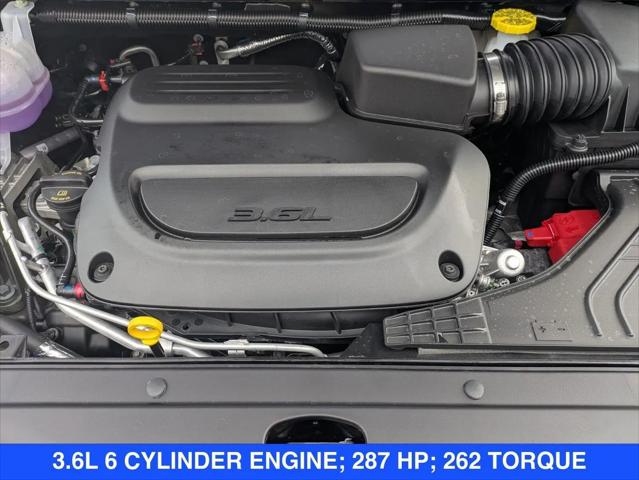 2026 Chrysler Pacifica Select AWD