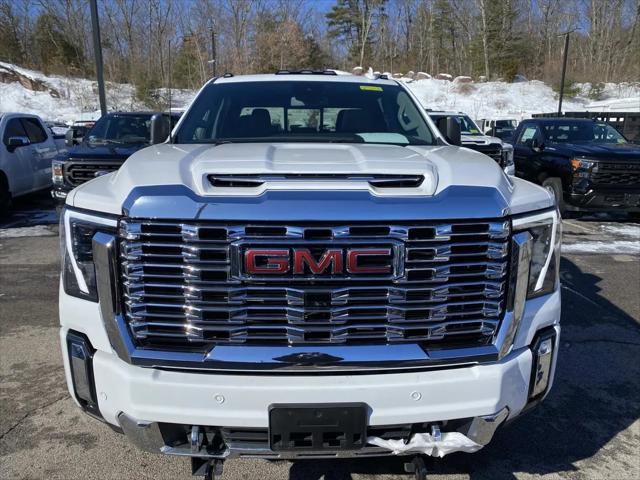 2024 GMC Sierra 3500HD 4WD Crew Cab Standard Bed Denali