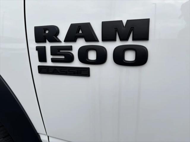 2024 Ram 1500 Classic Warlock Crew Cab 4x4 5'7" Box