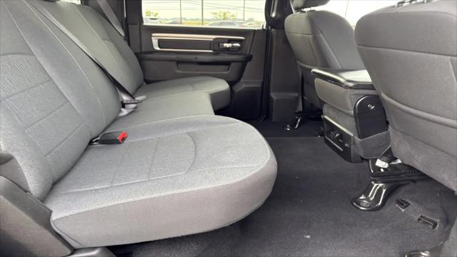 2024 Ram 1500 Classic Warlock Crew Cab 4x4 5'7" Box