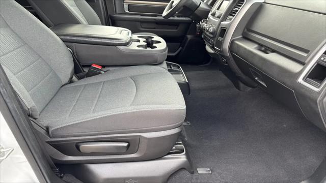 2024 Ram 1500 Classic Warlock Crew Cab 4x4 5'7" Box