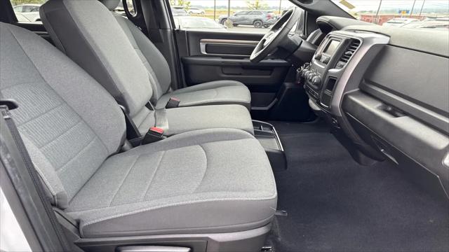2024 Ram 1500 Classic Warlock Crew Cab 4x4 5'7" Box