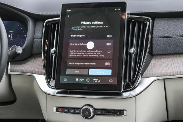 2026 Volvo XC90 Plug-In Hybrid Ultra, T8 AWD, Electric/Gasoline, Bright, 7 Seats
