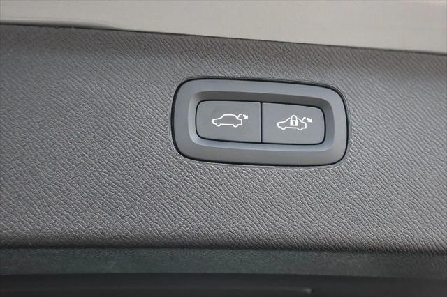 2026 Volvo XC90 Plug-In Hybrid Ultra, T8 AWD, Electric/Gasoline, Bright, 7 Seats