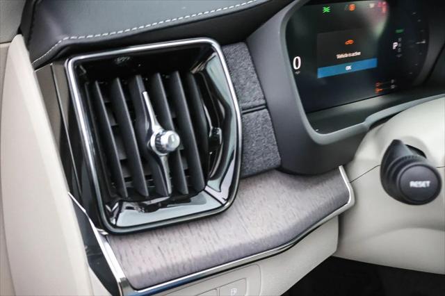 2026 Volvo XC90 Plug-In Hybrid Ultra, T8 AWD, Electric/Gasoline, Bright, 7 Seats