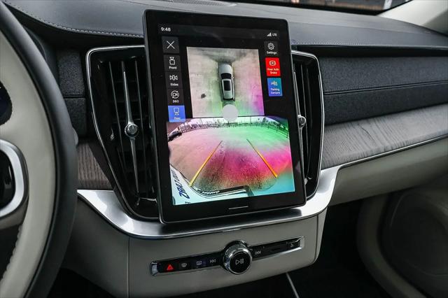 2026 Volvo XC90 Plug-In Hybrid Ultra, T8 AWD, Electric/Gasoline, Bright, 7 Seats